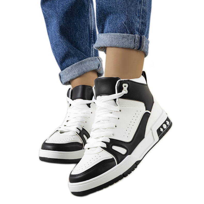 PA1 Schwarze Turnschuhe von Megatheo weiß