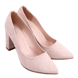 PA1 Pumps auf der Post von Ivonne Beige