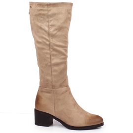 Beige Wildleder-Stiefel mit hohem Absatz von T.Sokolski
