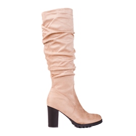 Damen-Wildlederstiefel auf einem Pfosten mit einem gekräuselten Vinceza-Obermaterial beige