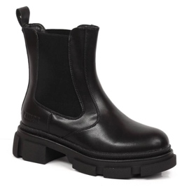 Chelsea-Stiefel auf der Plattform isoliert Big Star W INT1787 schwarz