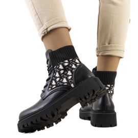 Schwarze Stiefel mit flexiblem Obermaterial beige