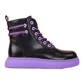 Schwarze Mädchenstiefel auf violettem Shelovet-Plateau lila