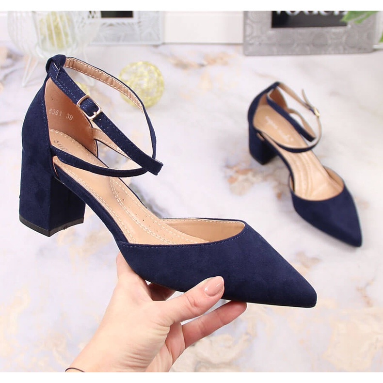 T.Sokolski Damenpumps aus Wildleder mit spitzem Absatz, Marineblau