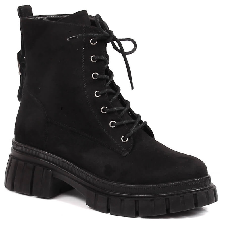 Arbeiterinnen aus Wildleder auf einer schwarzen isolierten Plattform T.Sokolski