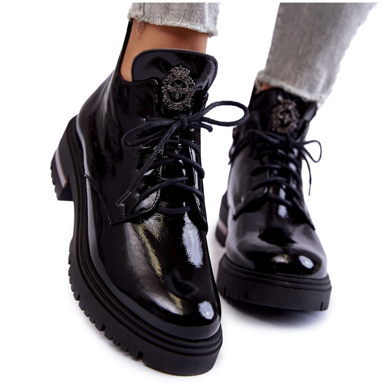 Lackierte Damenstiefel auf flachem Absatz Schwarz Charline