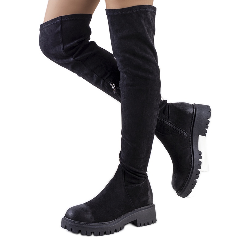 Schwarze Wildlederstiefel von Maisy