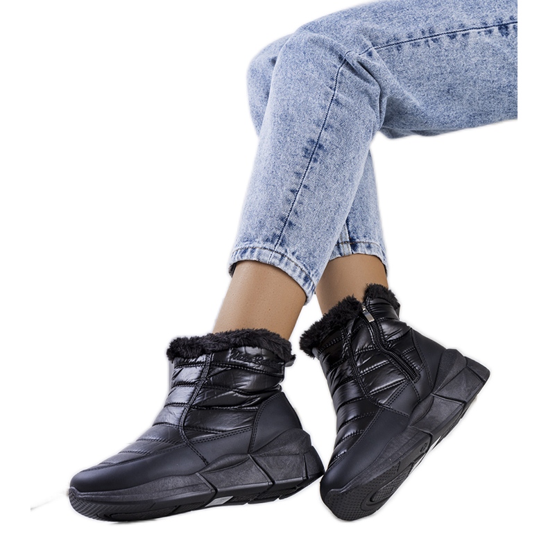 Schwarze Schneestiefel von Lago