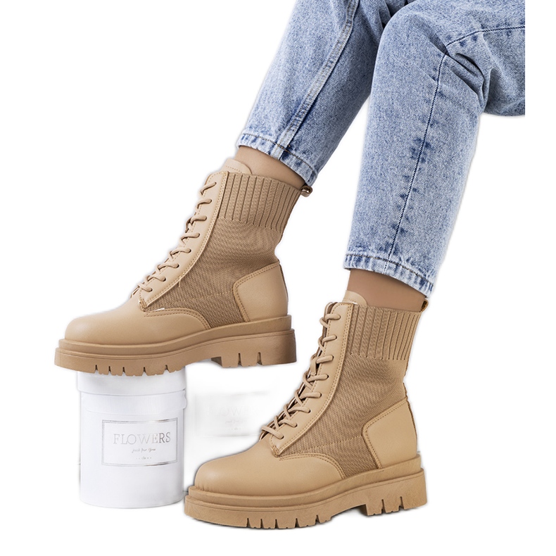 Brown-Lennon-Trapper beige