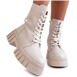 Sergio Leone Isolierte Stiefel aus Leder auf hellbeigem Telisa-Plateau