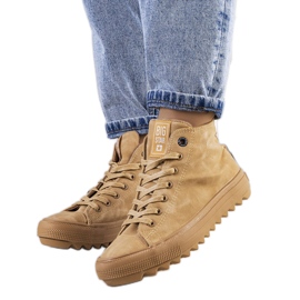 Braune isolierte Turnschuhe Big Star GG274072 beige