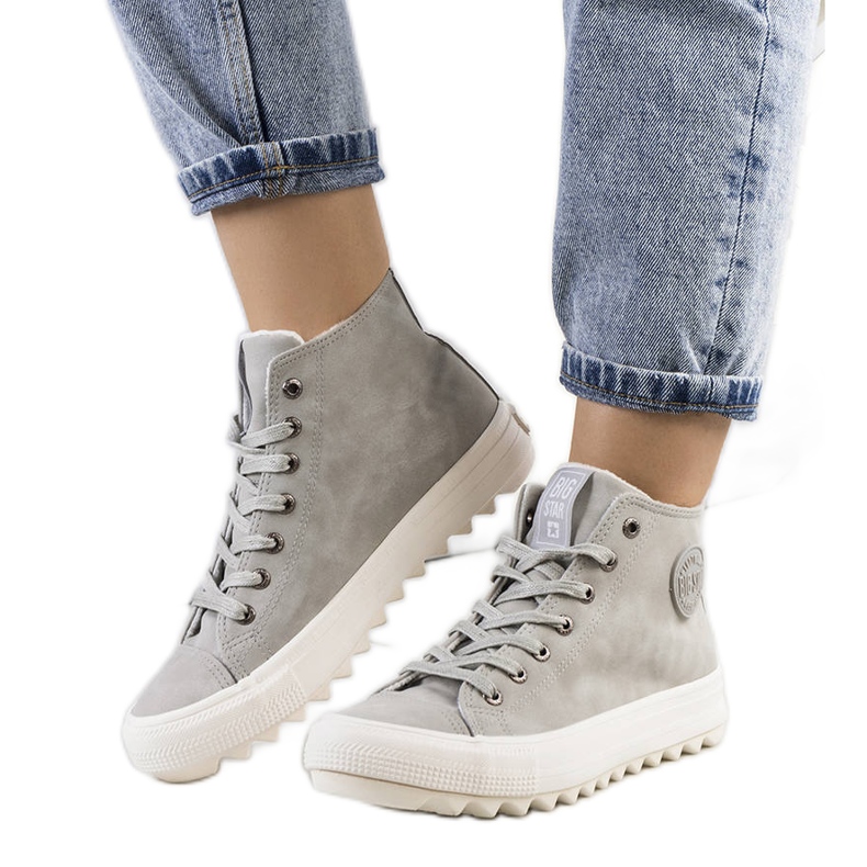 Graue isolierte Turnschuhe Big Star EE274114