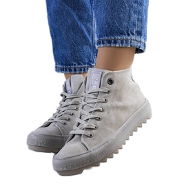 Graue isolierte Turnschuhe Big Star GG274070