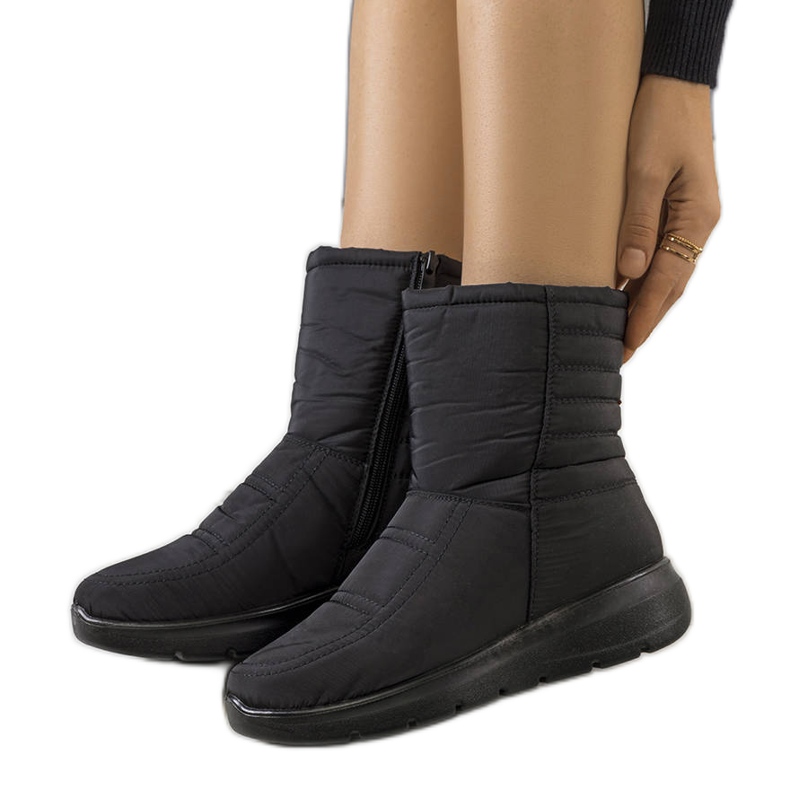 PA1 Schwarze Steppstiefel von Alani