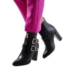 PA1 Schwarze Azmar-Stiefel