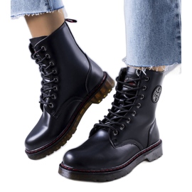 Schwarze isolierte Stiefel LCJ-22-31-1437LA Lee Cooper
