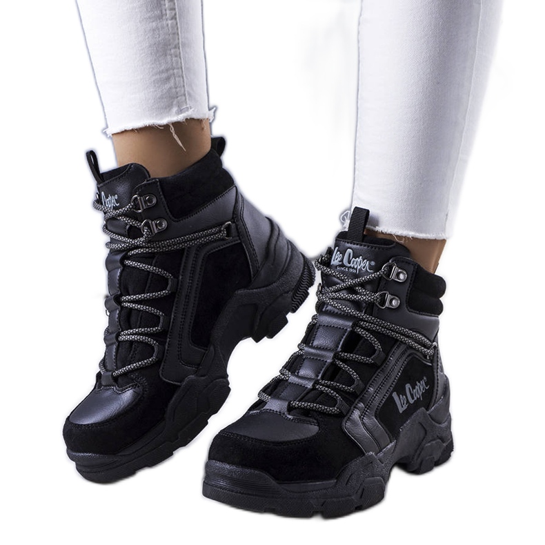 Schwarze isolierte Stiefel LCJ-22-31-1441L Lee Cooper