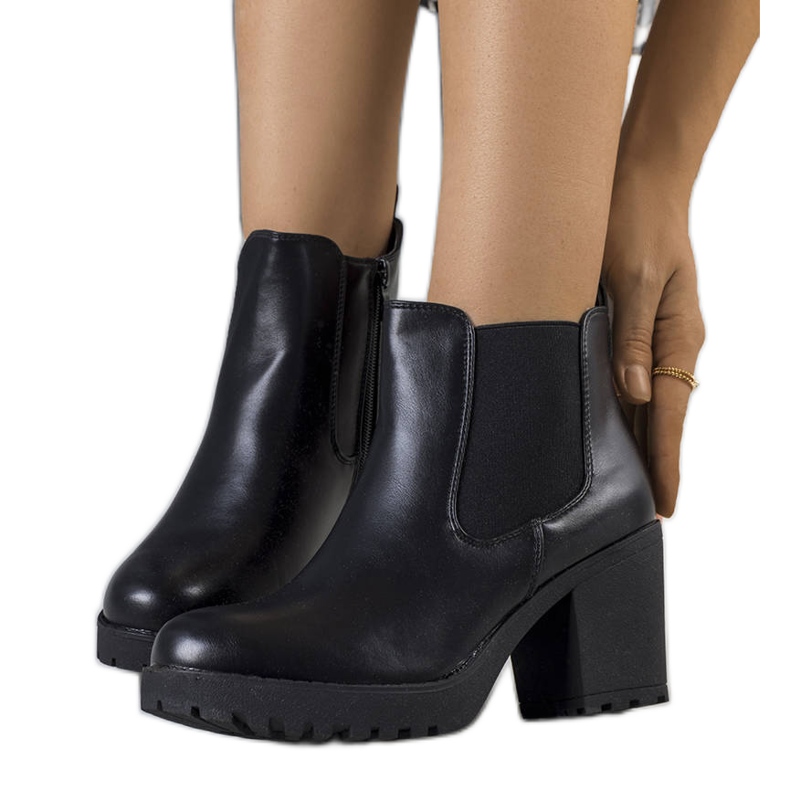 Schwarze Cattan isolierte Stiefel