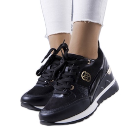 Evento Schwarze Turnschuhe auf dem Berkley-Keil