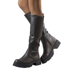 Grüne warme Stiefel von Flores