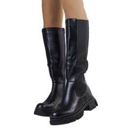 BM Schwarze isolierte Stiefel von Flores