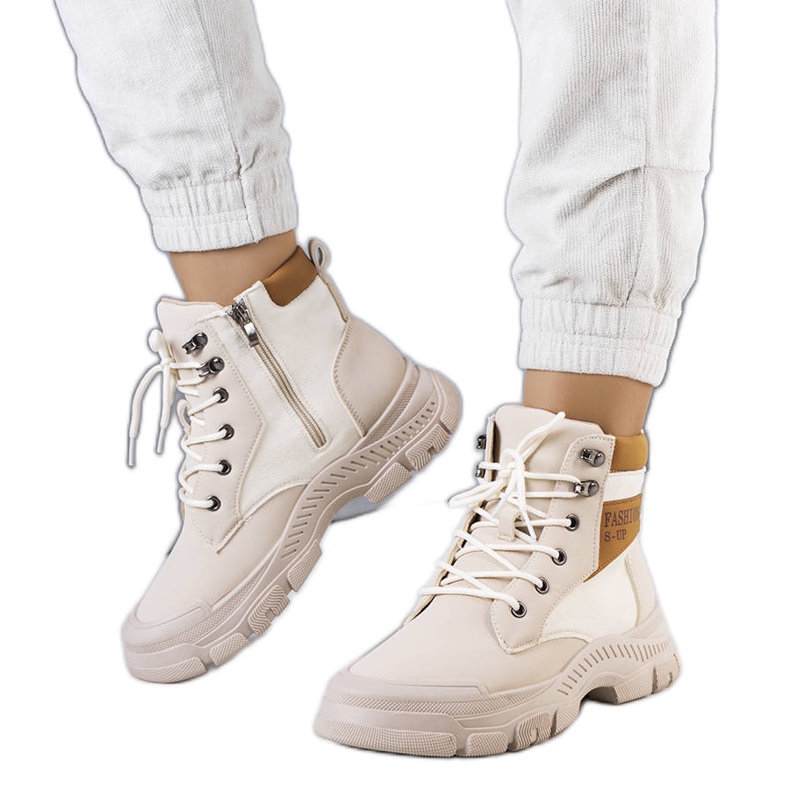 BM Fordla beige isolierte Stiefel