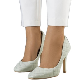 Grüne gesteppte Nadelia-Absätze