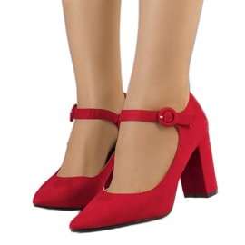 PA1 Rote Pumps an der Keller Post