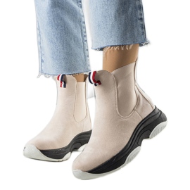 BM Takani beige isolierte Stiefel