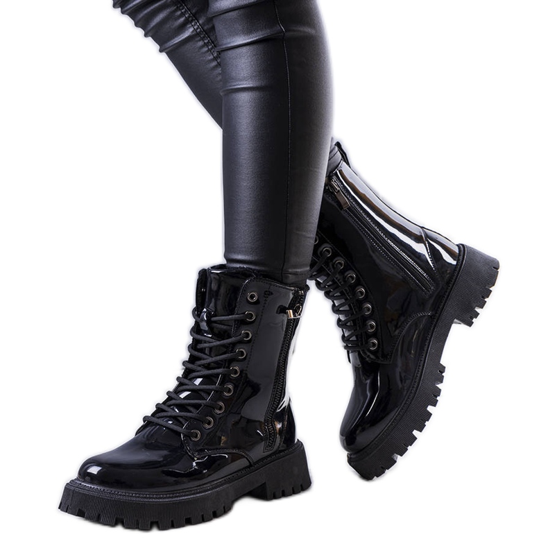 Schwarze isolierte Stiefel von Sido
