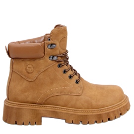 PA1 Trapperstiefel isoliert Basco Camel beige gelb