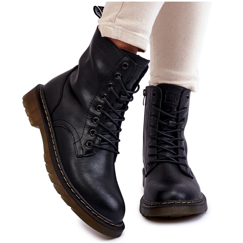 Warme Lederstiefel mit Reißverschluss für Damen GOE II2N4060 Schwarz