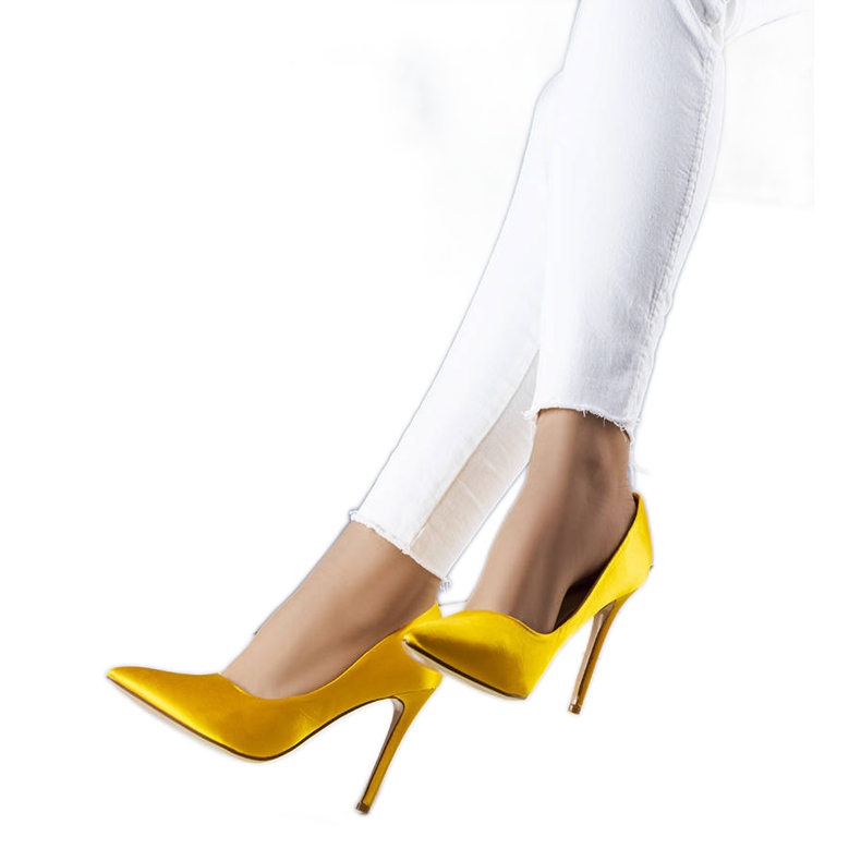 BM Gelbe Pins mit Satin-Finish von Lochlan