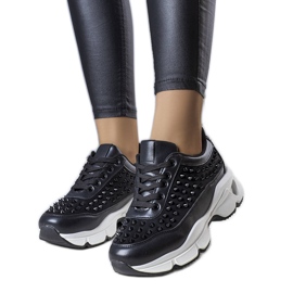 BM Schwarze Damensneaker von Suzeta