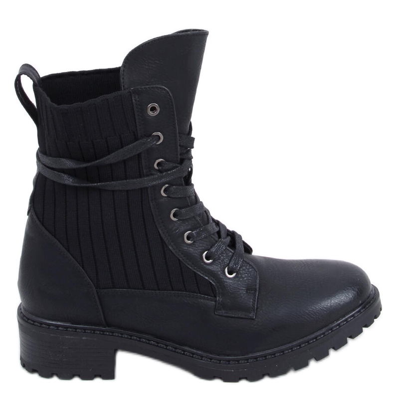 BM Stiefel mit einem flexiblen Obermaterial aus Torvi Black schwarz
