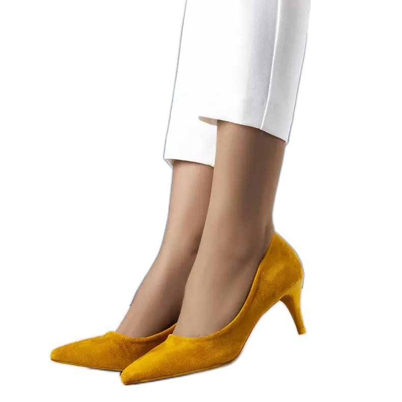 BM Gelbe Pumps mit hohem Absatz von Coursi