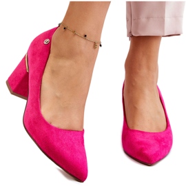 Klassische Wildleder-Pumps mit hohem Absatz und fuchsiafarbener Derren-Verzierung rosa