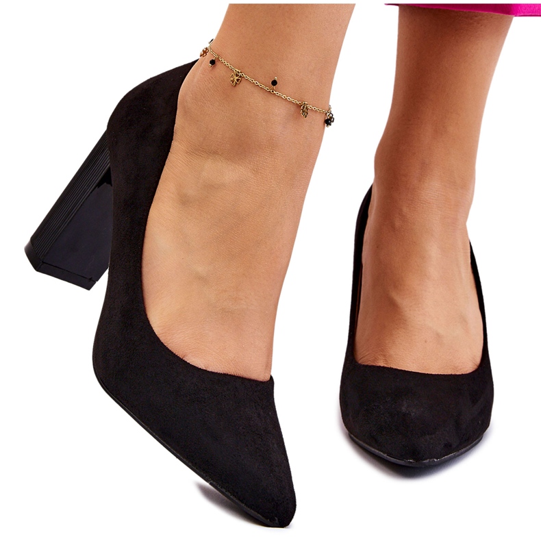 Wildleder Pumps auf einem modischen Absatz Schwarz Estlia