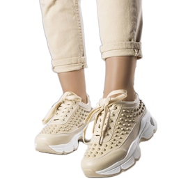 BM Beige Damensneaker von Suzeta