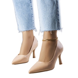 BM Beige Pumps mit niedrigem Absatz von Jayda
