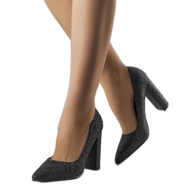 BM Schwarze Brokat-Pumps mit Absatz von Belle