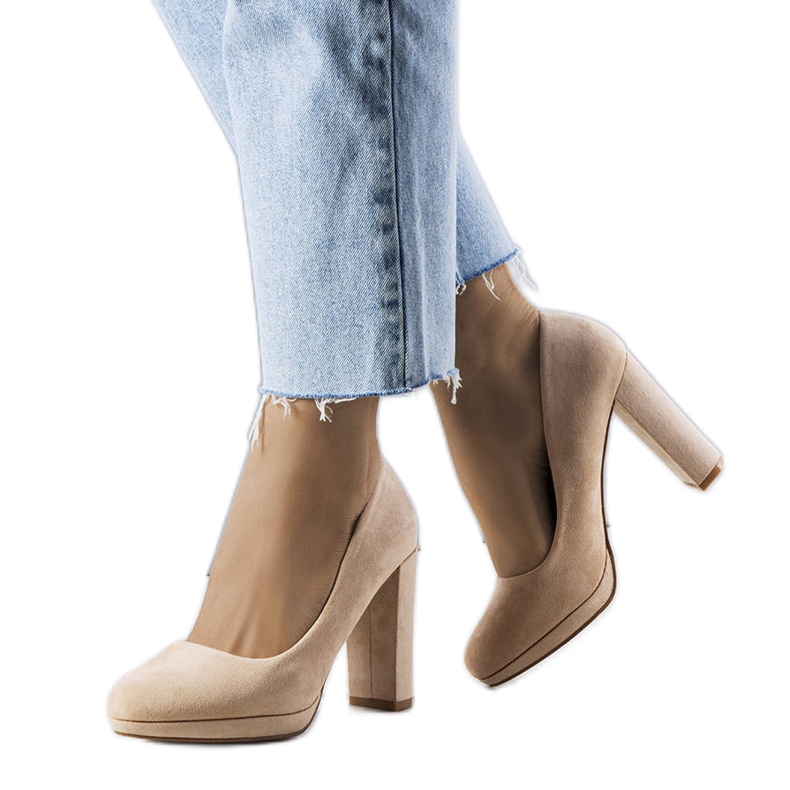 Beige Pumps mit Stiletto-Absatz von Leonard