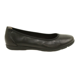 Bequeme Ballerinas Caprice aus Leder 22150-20 022 Schwarzes Nappaleder