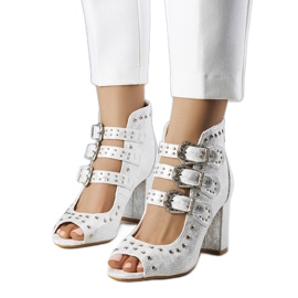 Silber Glitzerschuhe mit Stollen