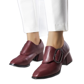 PA1 Kastanienbraune Absatzpumps von Ailani rot