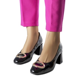 Vinceza Schwarze Lackpumps von Kathleen