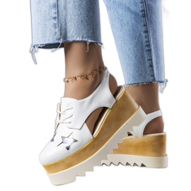 Weiße Keilschuhe von Joan