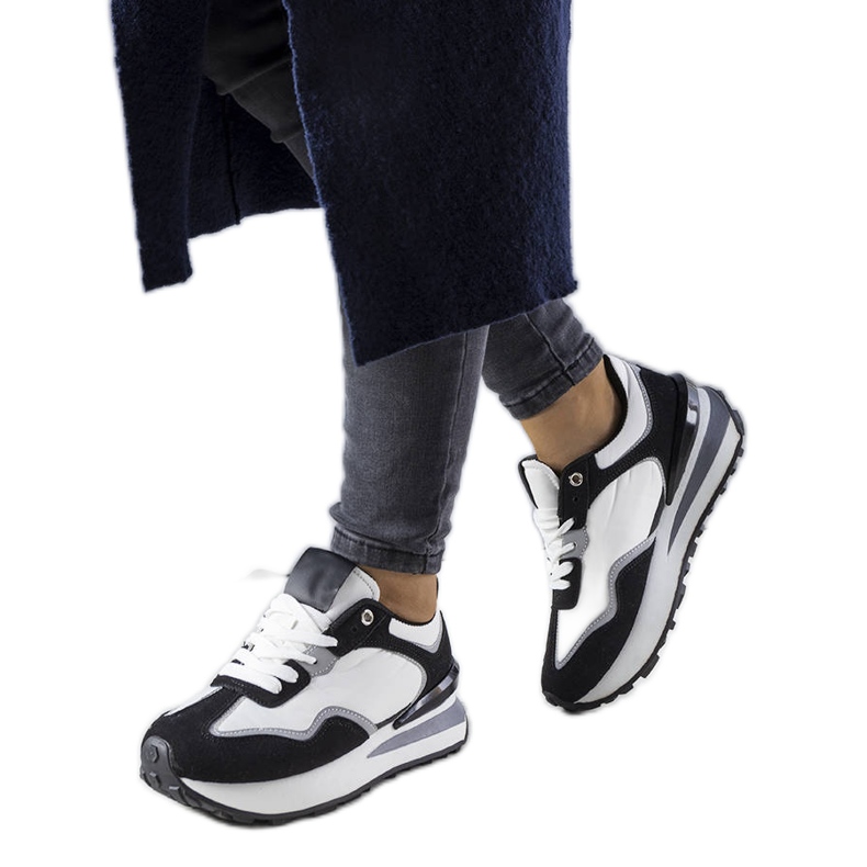 BM Genevieve schwarze Plateau-Sneakers