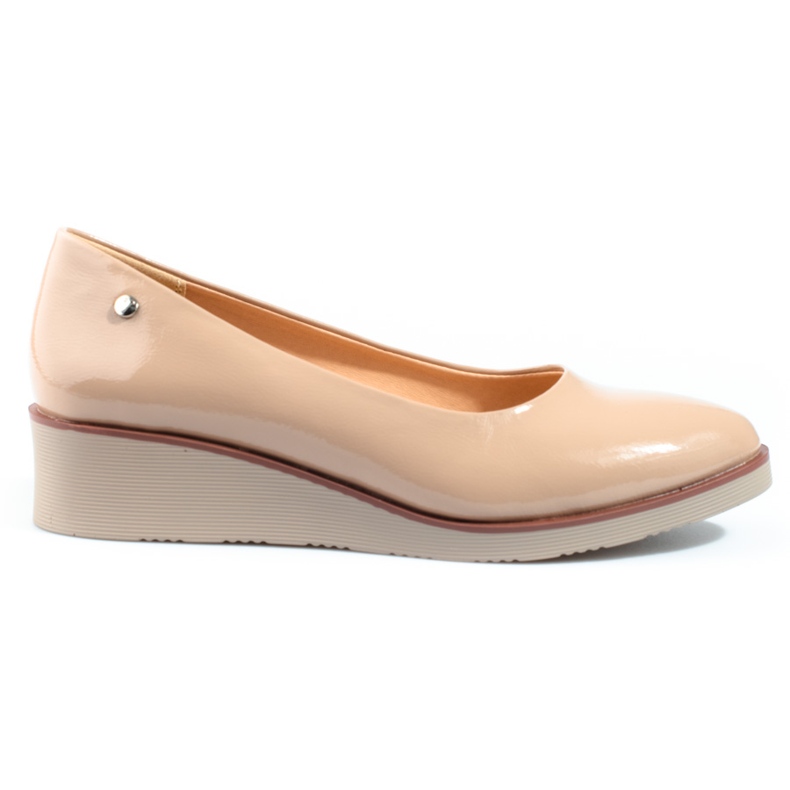 Damen-Pumps mit Keilabsatz von Vinceza in Beige