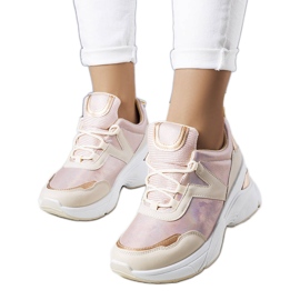Pinkfarbene Sneakers mit Metallic-Einsätzen von Ruais rosa